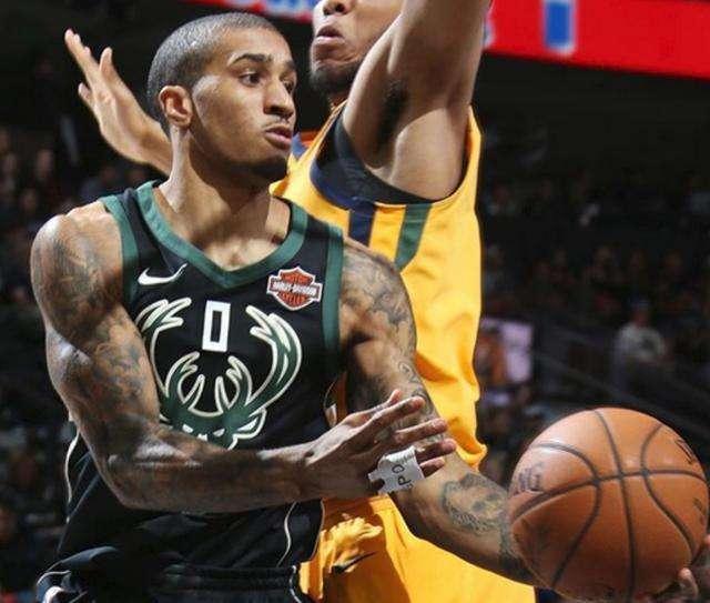 为球队挺身 为球队挺身